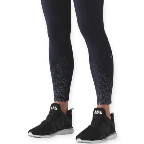 Lululemon Tight Stuff Tights II Leggings 25" in Navy with Silver Scallop Hem 4 - Picture 8 of 16